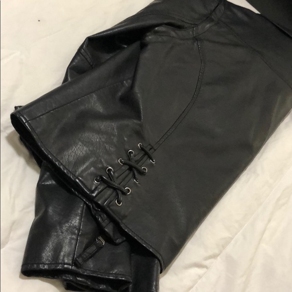 Jacket - Picture 5 of 5